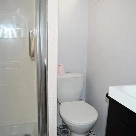 Chez Fabienne, Maison Avec Petite Terrasse Privee Σπίτι διακοπών *