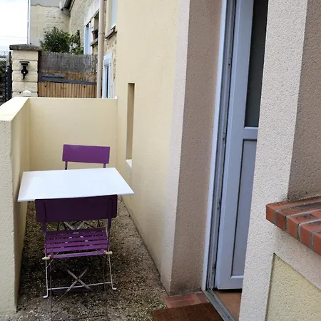 Chez Fabienne, Maison Avec Petite Terrasse Privée