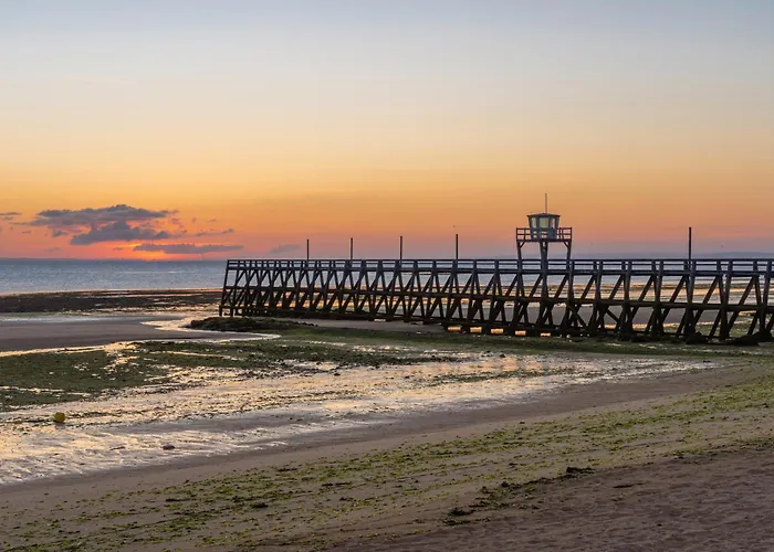 Chez Fabienne, Maison Avec Petite Terrasse Privee Casa de Férias Luc-sur-Mer